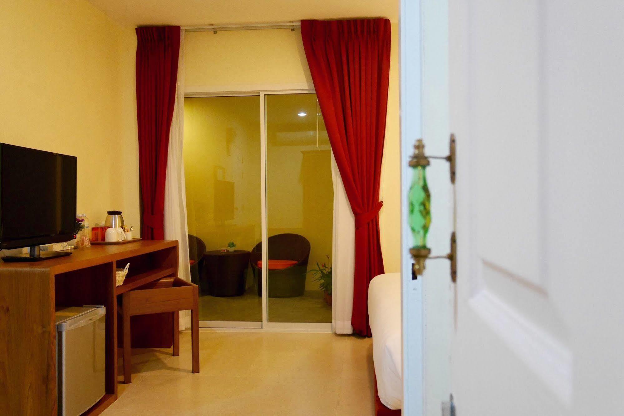 Villa De Chiangmai Чиангмай Екстериор снимка